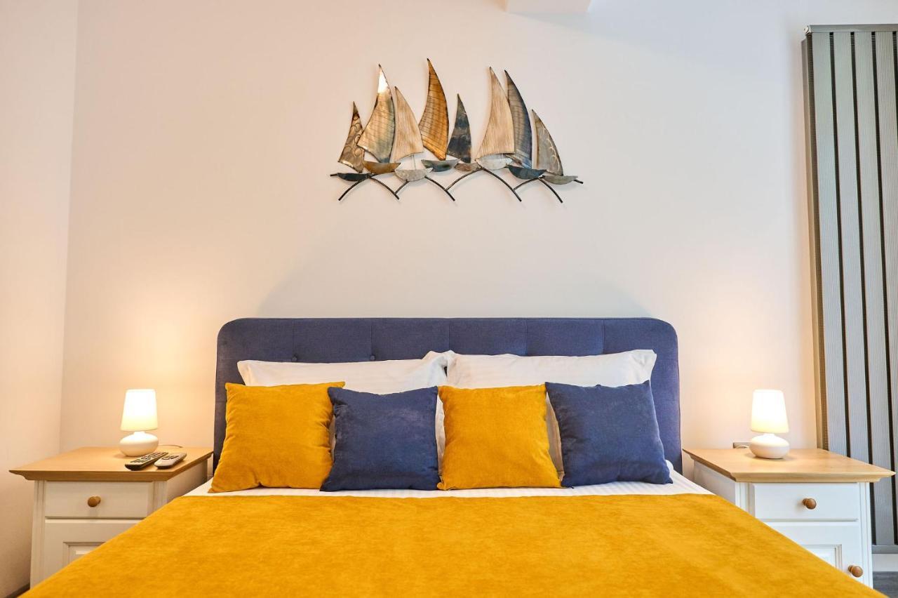 Seastar Apartment - Spa N Pools Beach Resort Mamaia Exterior foto