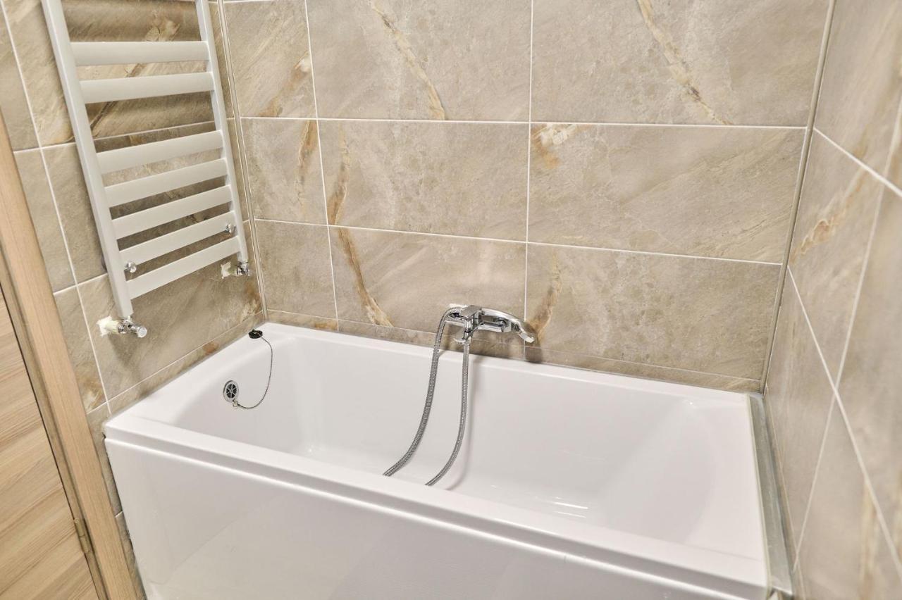 Seastar Apartment - Spa N Pools Beach Resort Mamaia Exterior foto